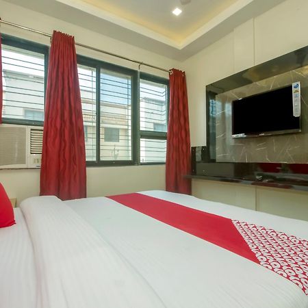 Hotel New Uttam Hira Palace Nashik Exterior photo