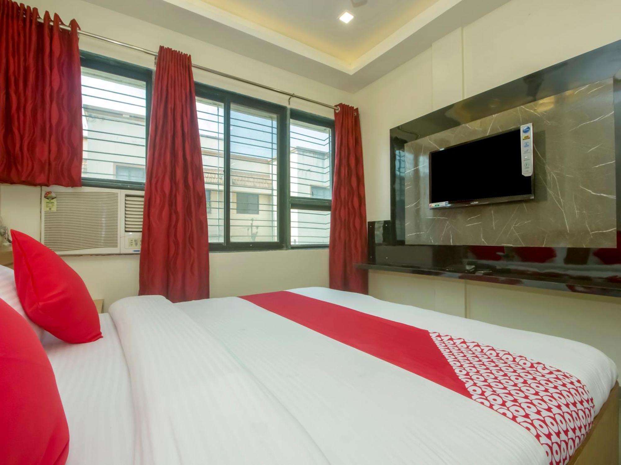 Hotel New Uttam Hira Palace Nashik Exterior photo